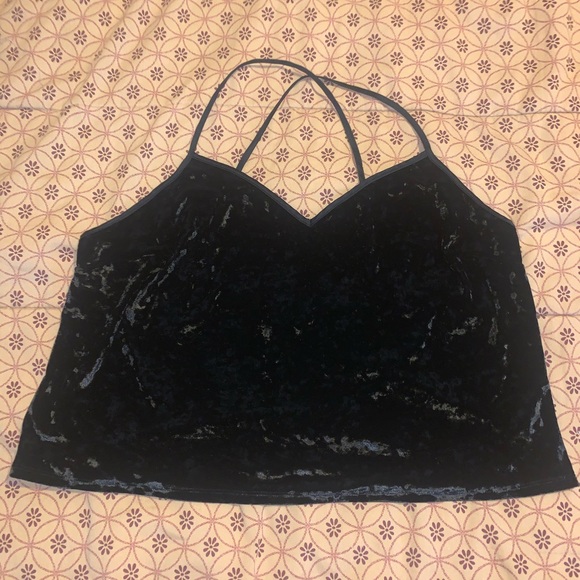 Victoria's Secret Tops - 🐝 NWOT Victoria’s Secret velvet tank top